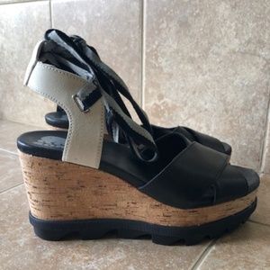 Sorel wedged sandal, size 7.5. NWOT. Worn once.